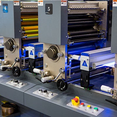 UV-LED curing system retrofitted to an existing printing press